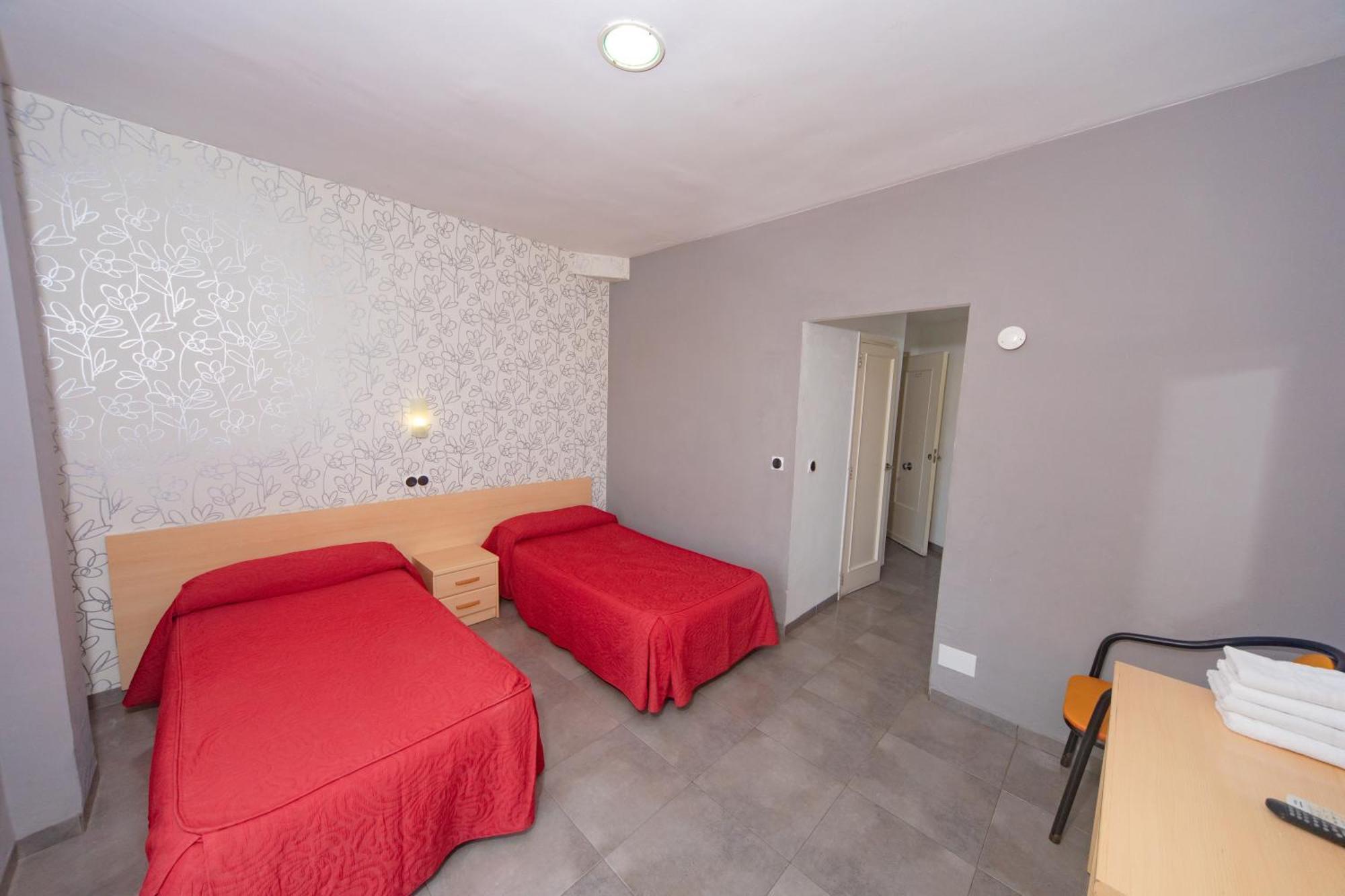 Hostal Virginia Favareta Buitenkant foto